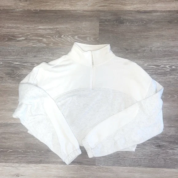 Arizona Jean Co. Cropped 1/2 Zip - Picture 1 of 3